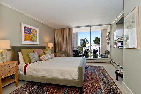 Pauline's bedroom design, altenate view